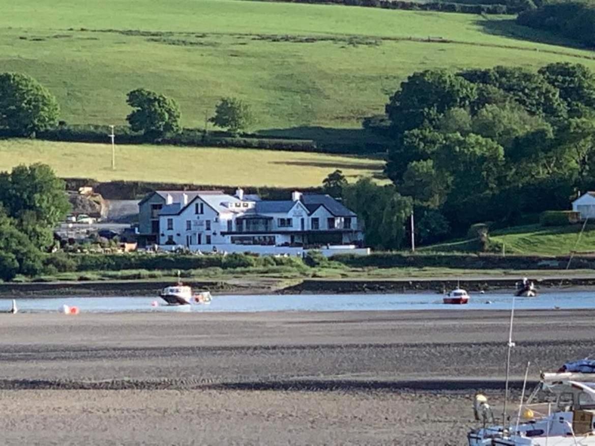 The Teifi Waterside Hotel Cardigan Buitenkant foto