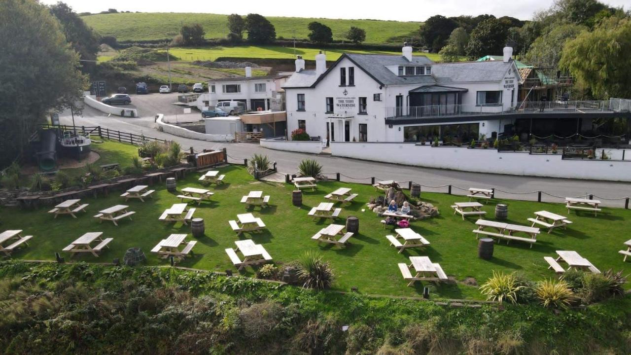 The Teifi Waterside Hotel Cardigan Buitenkant foto